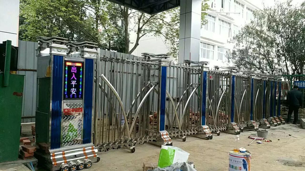 钦州钦州四川绵阳市飞机场伸缩门